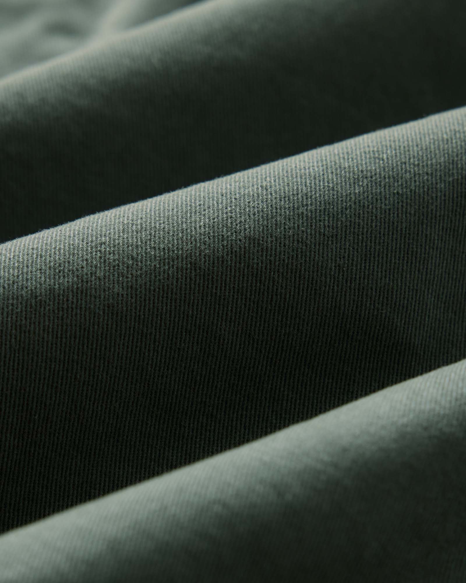 The Apres Short in Organic Deep Sea Foundation Twill